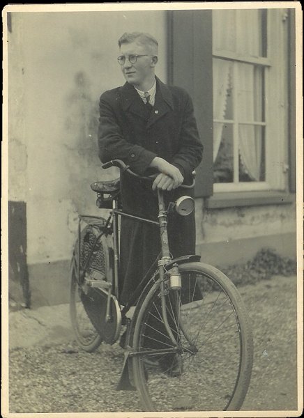 Herman Teunissen, Herwen 1940