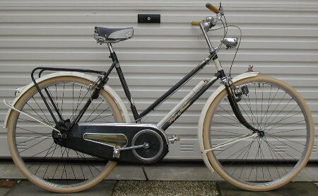 Batavus "Flying
Arrow"